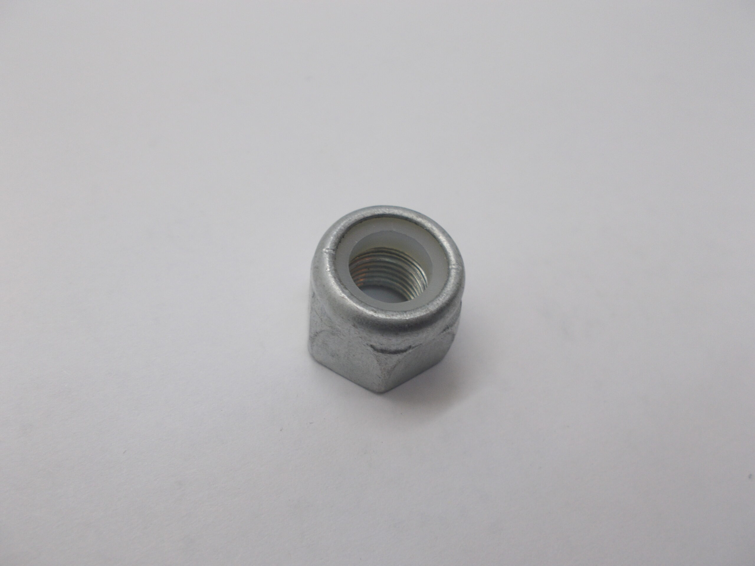Гайка М12*1.25 с нейлоновым кольцом