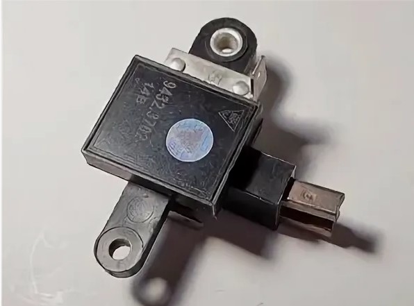 Регулятор напряжения Daewoo Lanos 1.4,SENS,Таврия
