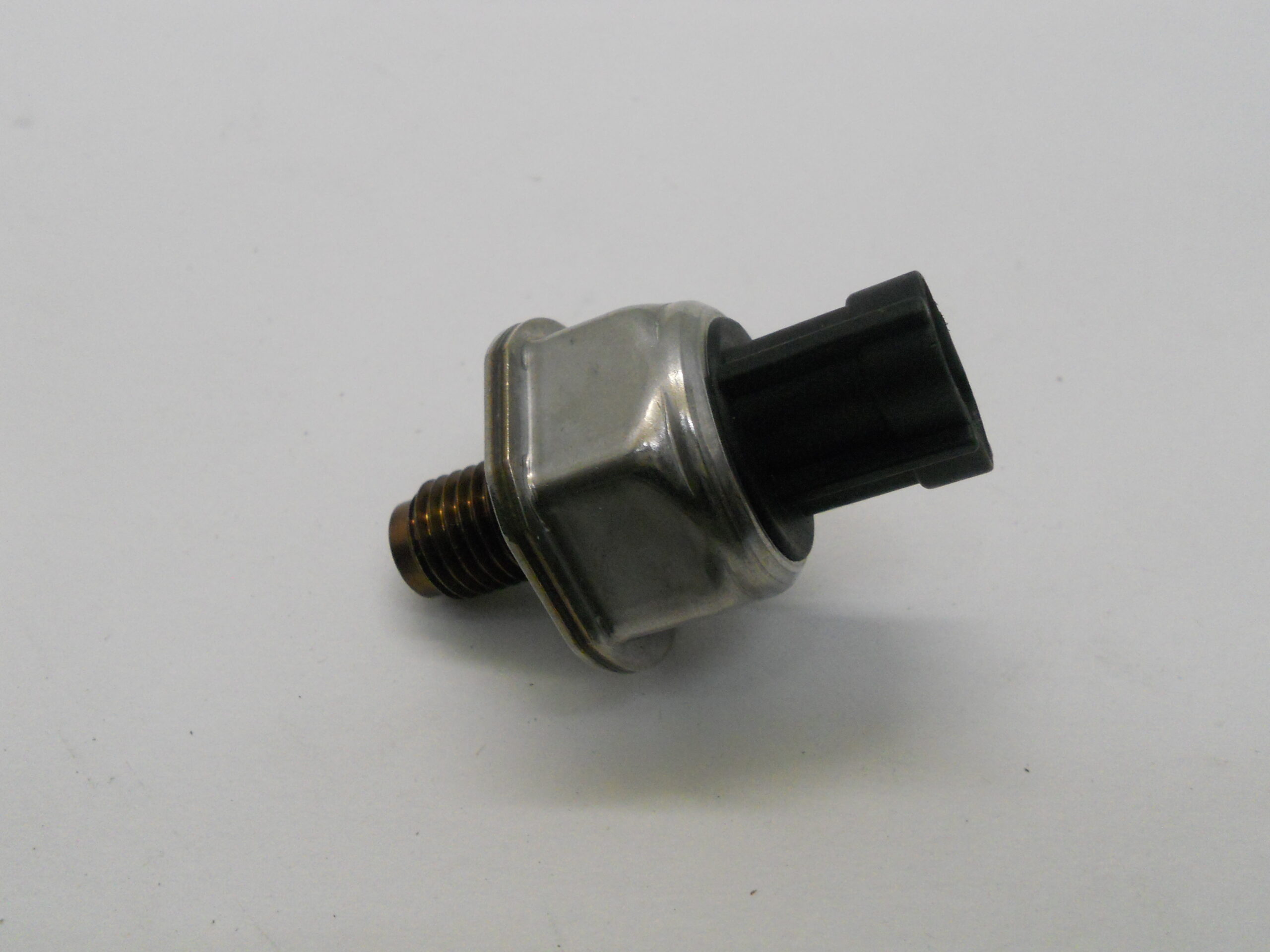 Датчик давления топлива Peugeot/Citroen/Fiat/Ford 43PP13 LINK