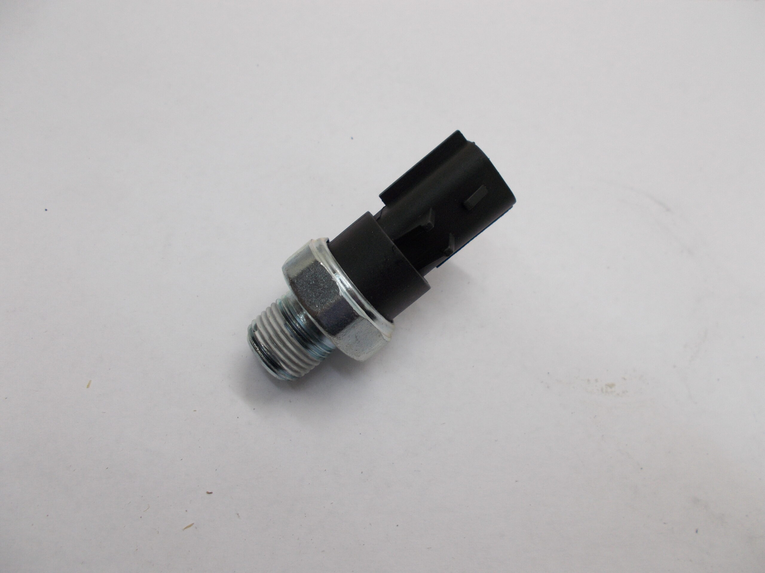 Датчик давления масла ГАЗ-31105, 3302 дв.Крайслер MV-PARTS ан.5149098АА