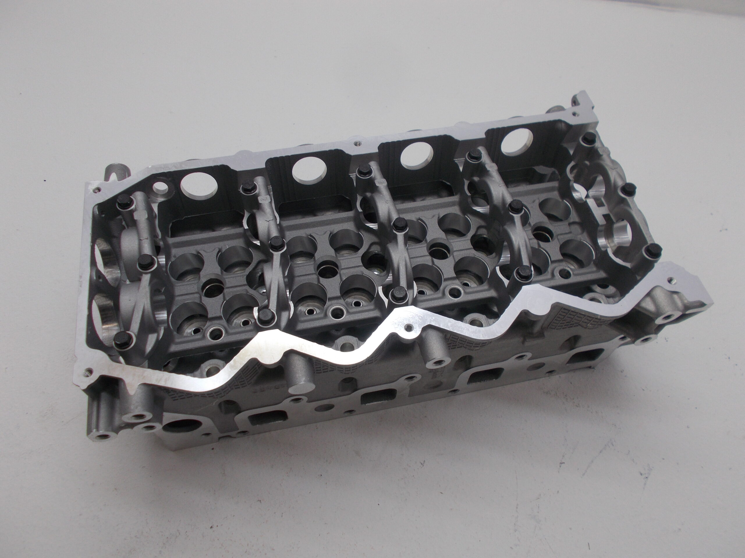 Головка блока цилиндров NISSAN YD22 / YD25 DCI ГОЛАЯ LINK 11040-5M300 / 11040-5M300 / 11040-5M302 / 11040-5N360