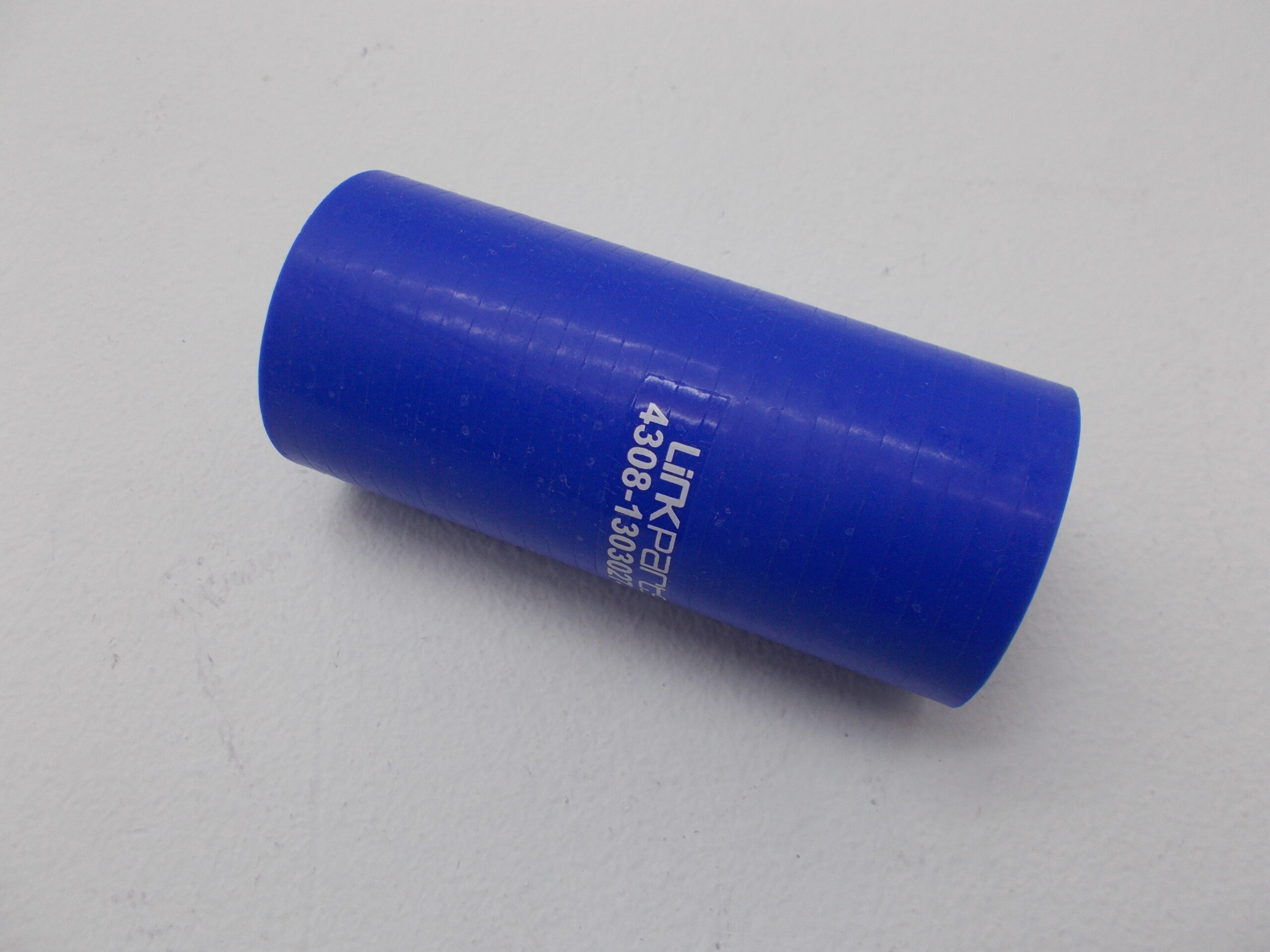 Патрубок радиатора нижний КАМАЗ (L=130mm, d=50) СИЛИКОН СИНИЙ LINK