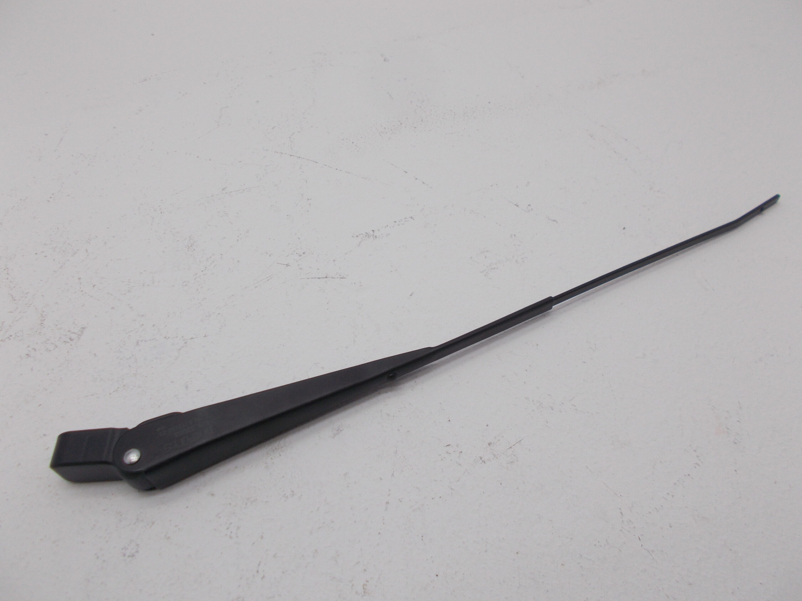 Поводок стеклоочистителя ВАЗ-2108-09 477мм (перо 2.5х7.15) двери задка LINKPARTS