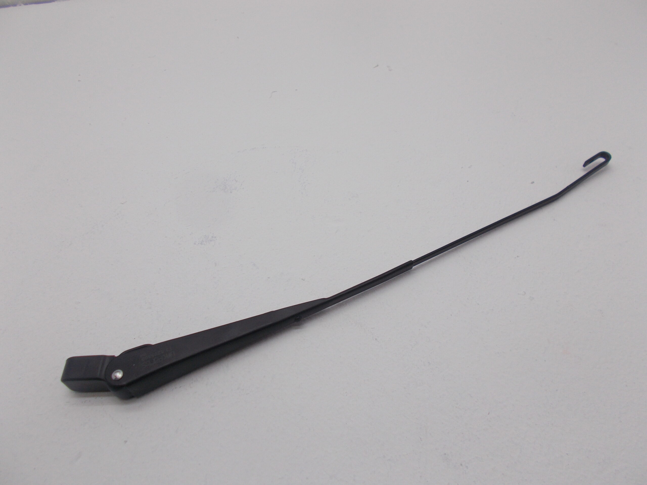 Поводок стеклоочист.УАЗ-3160,3163 392.5мм (крючок 3х8) LINKPARTS